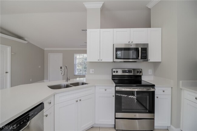 Foto del edificio - 3409 28th St W