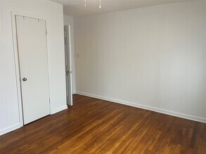 Building Photo - 629 W Norris St