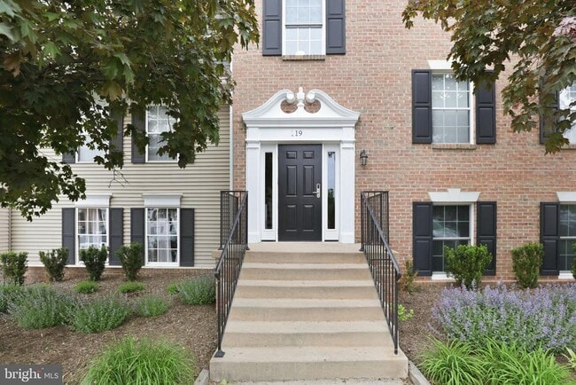 Foto del edificio - 119 Fort Evans Rd SE