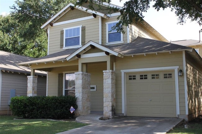 Building Photo - 2117 Amur Dr