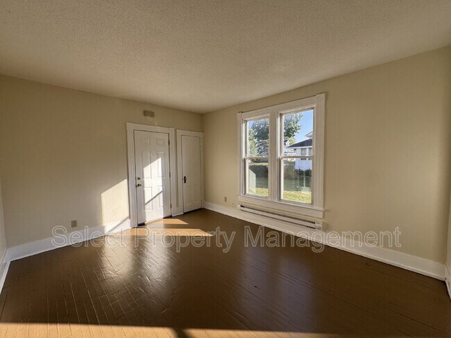 Foto del edificio - 1132 Rivermet Ave