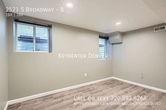 Building Photo - Charming 1-Bed, 1-Bath Duplex in Prime Den...