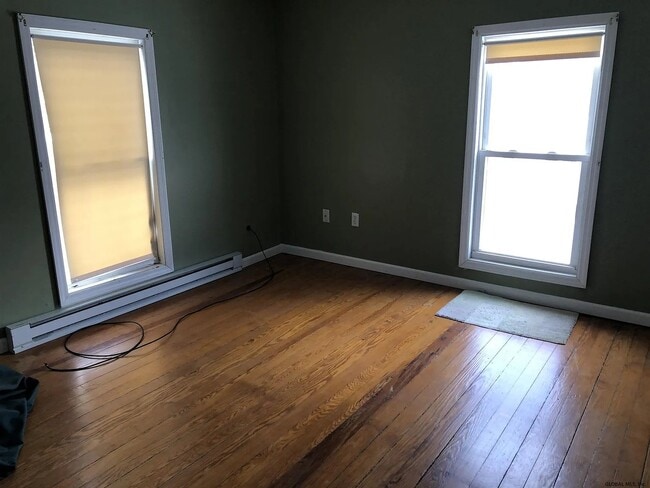 Foto del edificio - 17 Potter Ave