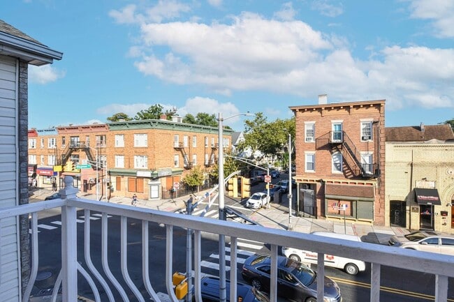 Building Photo - 499 Ocean Ave