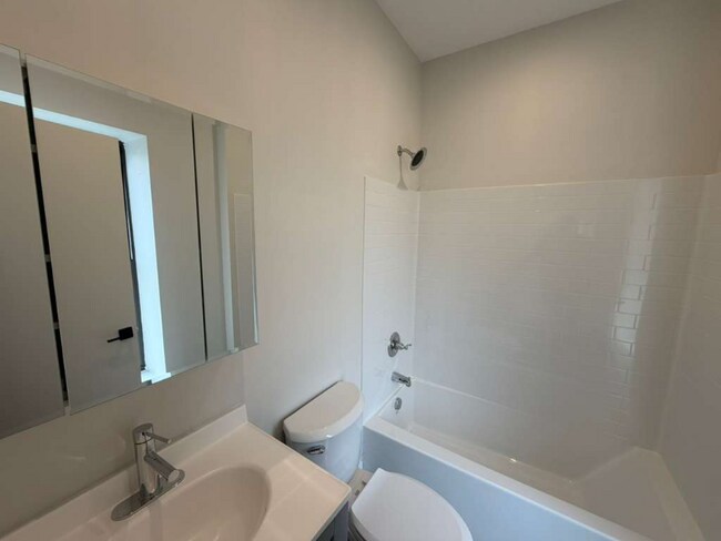 Foto del edificio - 269 M.L.K. Drive