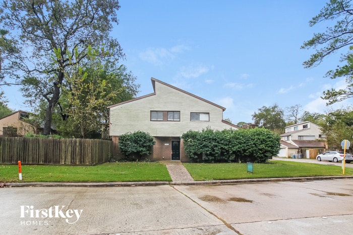 Primary Photo - 17803 S Cypress Villas Dr