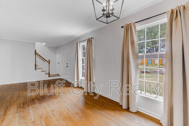 Foto del edificio - 1620 Sterling Dr