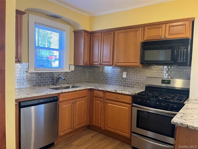 Building Photo - 50 Prospect St