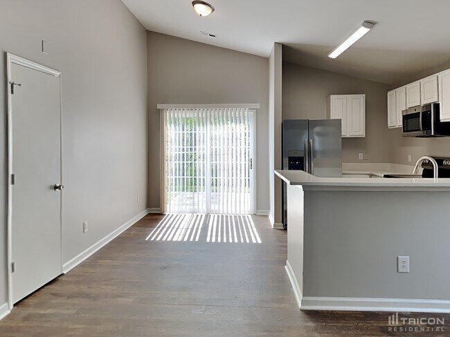 Building Photo - 6213 McIntyre Ridge Dr