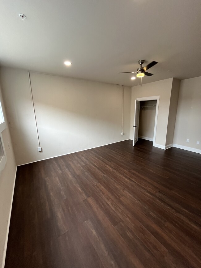 studio apartment space - 130 N Main St