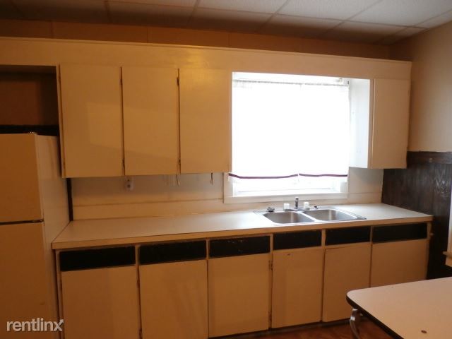 Building Photo - 2 br, 1 bath Apartment - 1112 Spring St Apt 1