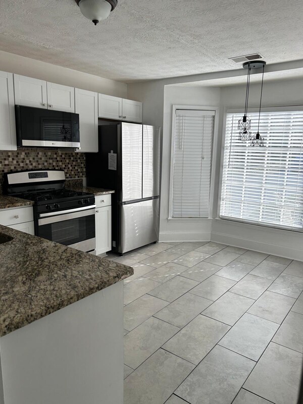 Foto del edificio - 278 Shaded Oaks Ln SE