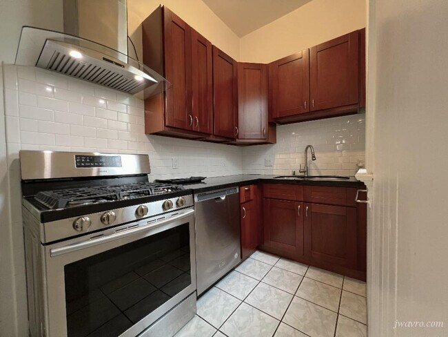 Foto del edificio - 825-829 Filbert St