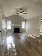 Building Photo - 145 Viking Dr