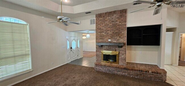 Foto del edificio - 244 Ridge Rd