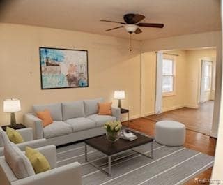 Foto del edificio - 2099 Van Courtland Ave