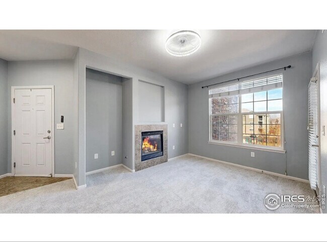 Foto del edificio - 1465 Blue Sky Cir