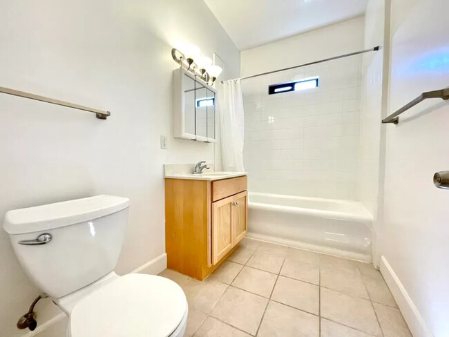 Bathroom - 156 Parnassus Ave