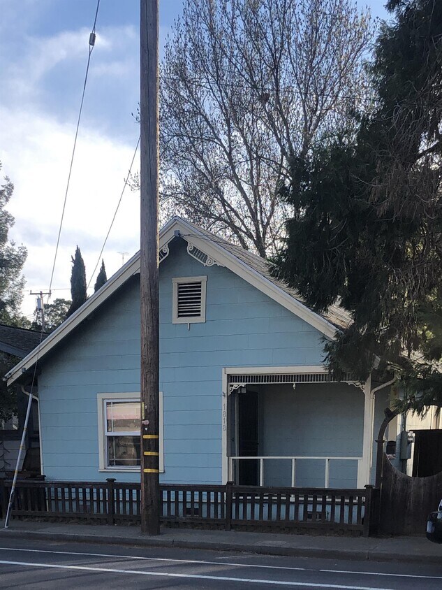 Primary Photo - 1818 Berrellesa St