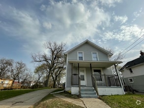 Building Photo - 344 Prospect St