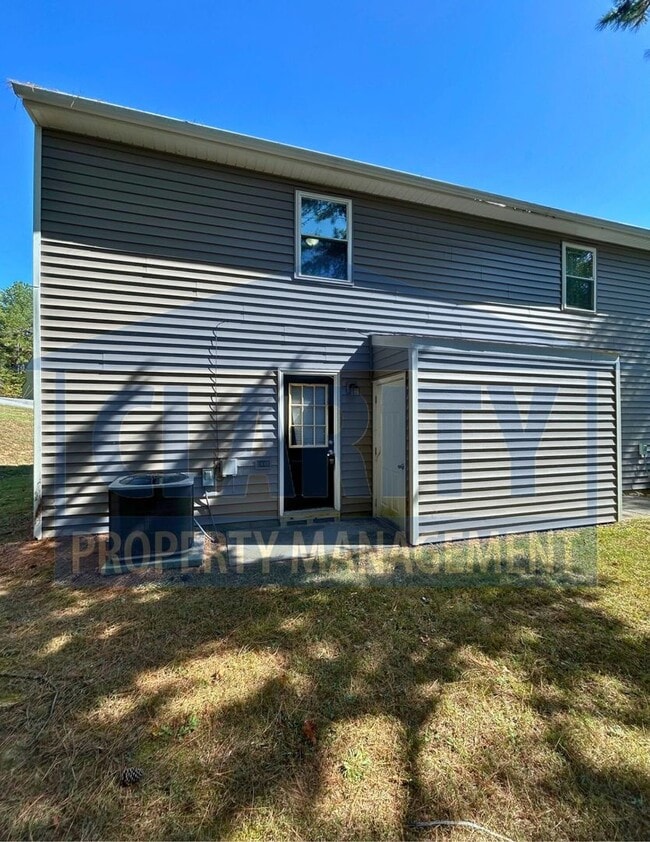 Foto del edificio - 4808/4810 Charwood Trail NW