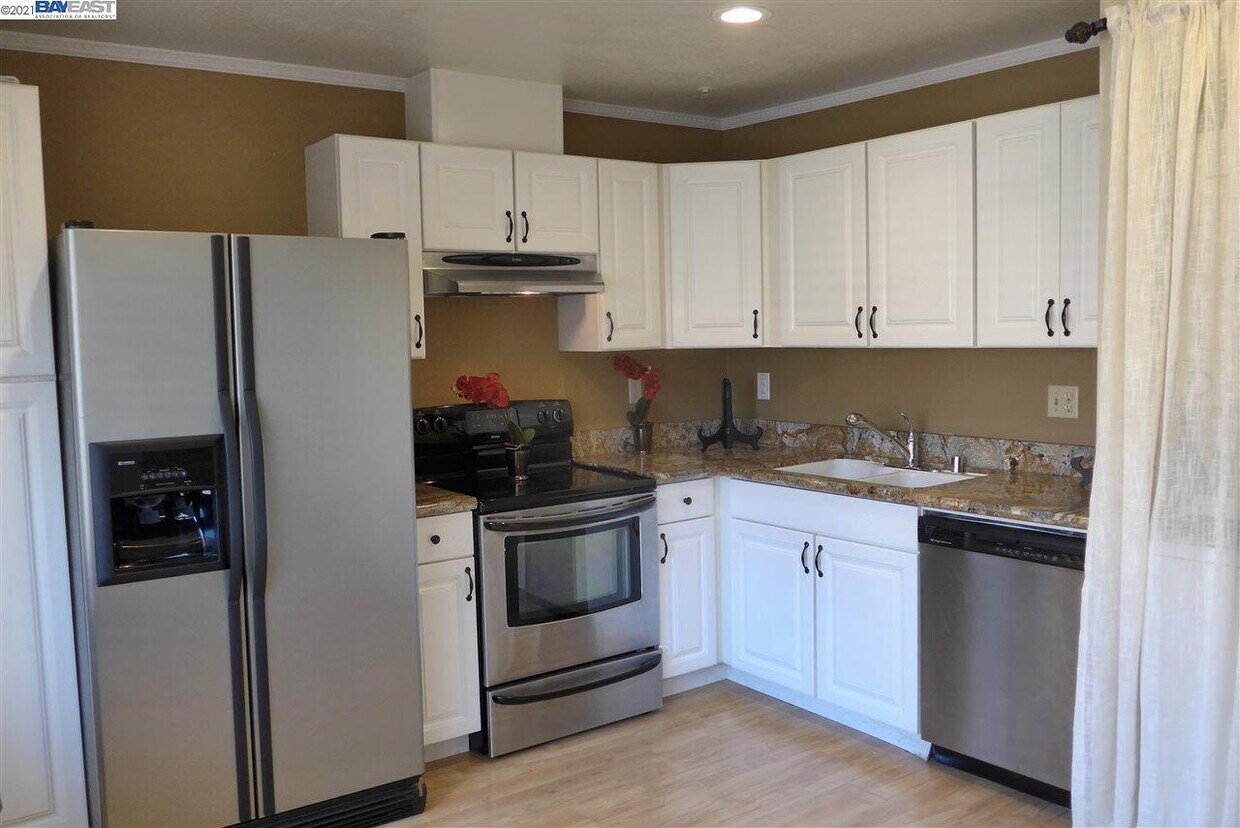 337 Chris Common Unit 02, Livermore, CA 94550 Condo for Rent in