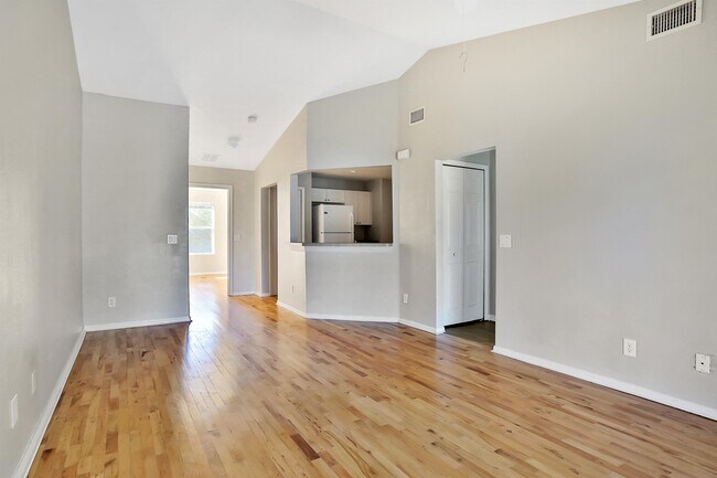 Foto del edificio - 4963 Ava Pointe Dr