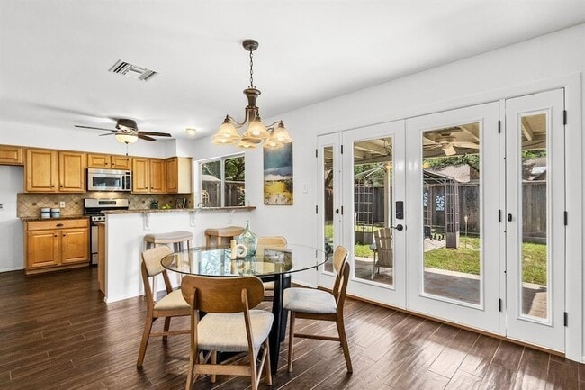 Foto del edificio - 11711 Shoshone Dr