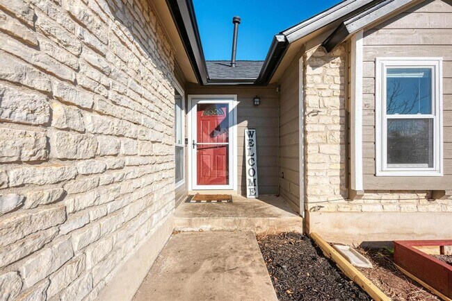 Building Photo - 3310 Monument Dr