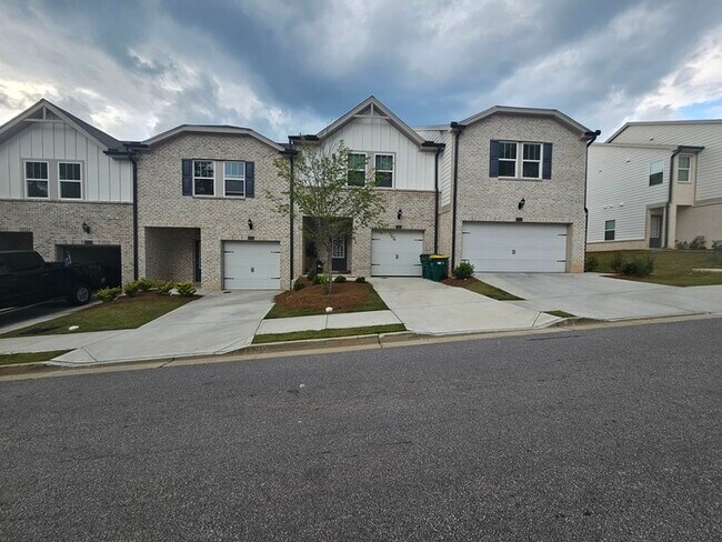 Foto del edificio - Beautiful Townhome for Lease in Lawrenceville