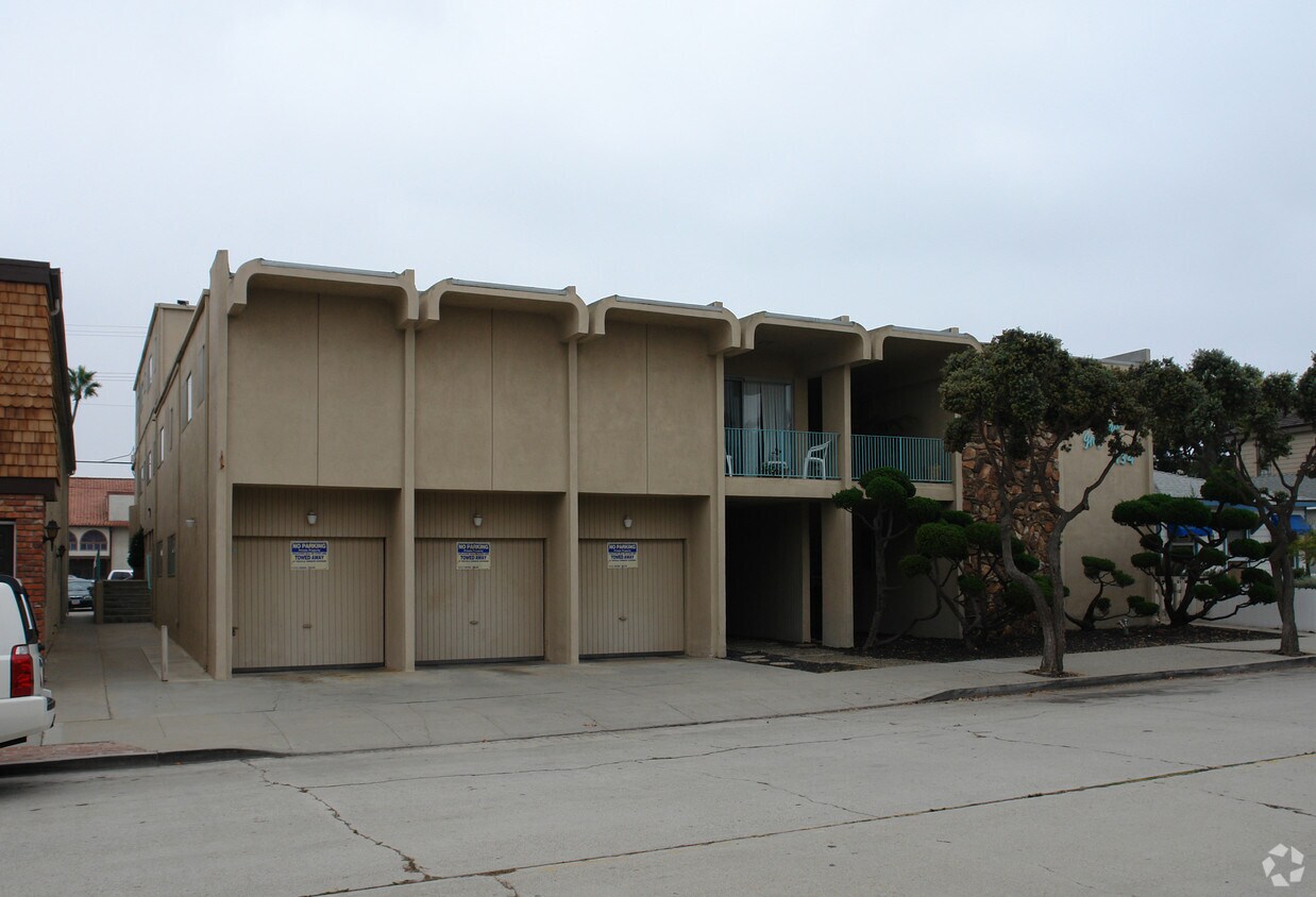 Primary Photo - Beach Imperial