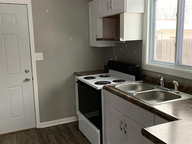 Building Photo - Good Home