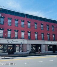 Building Photo - 8 E Front St