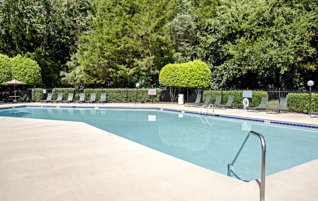 Pool - Berkshire Place