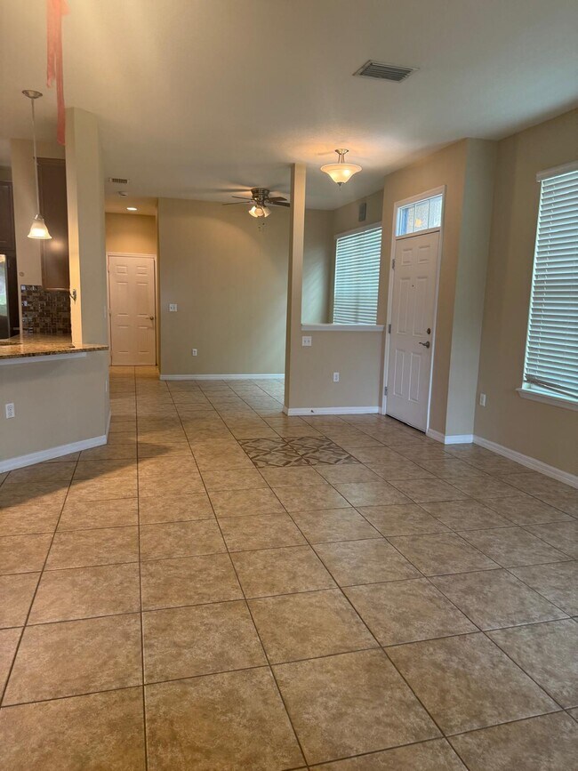 Foto del edificio - 7001 Interbay Blvd