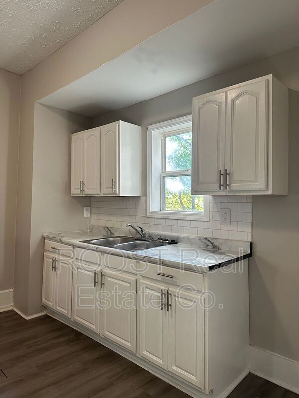 Foto del edificio - 896 Ellsworth Ave