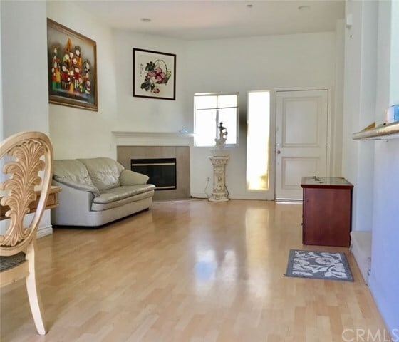 Building Photo - 115 Dewey Ave