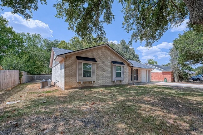 Building Photo - 3416 Needville Ave