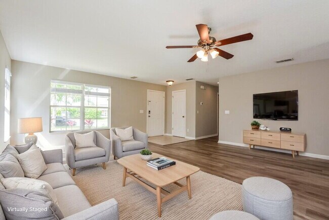 Foto del edificio - 3905 Lone Eagle Pl