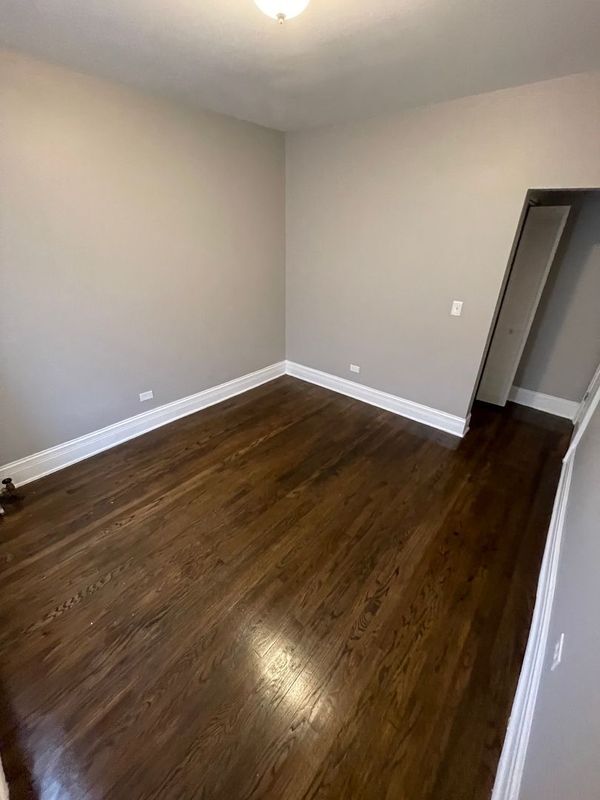 Foto del edificio - 11023 S Vernon Ave