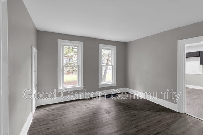 Building Photo - 246 Tremont St