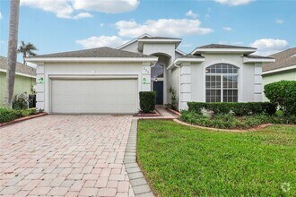 Building Photo - 235 Royal Palm Dr