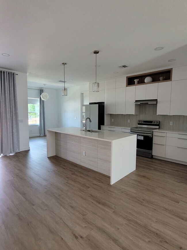 Foto del edificio - 882 Olympia Rd