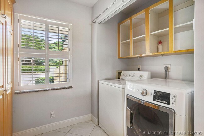 Foto del edificio - 2900 SW 22nd Cir
