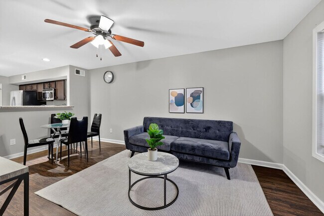 Foto del edificio - 150 Fairview Ln