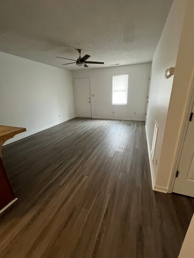 Foto del edificio - 89 Vine St