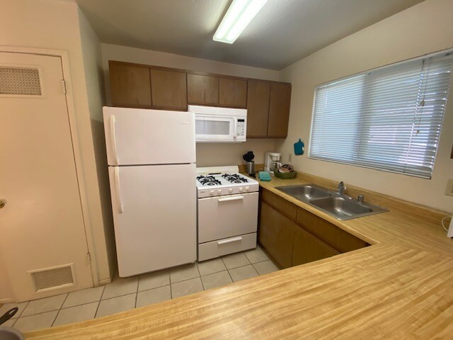 Foto del edificio - 73874 Sunnyvale Dr