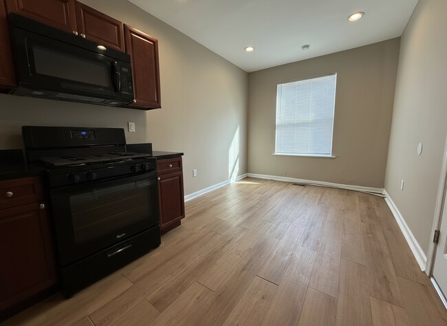 Foto del edificio - 978 N 45th St
