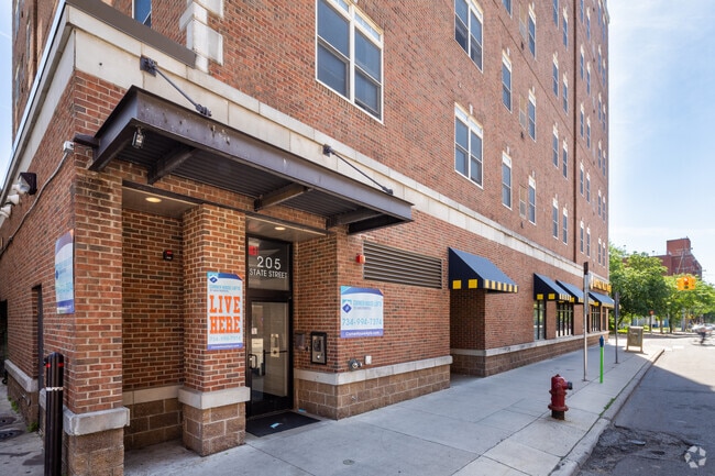 Entrada - Corner House Apartments