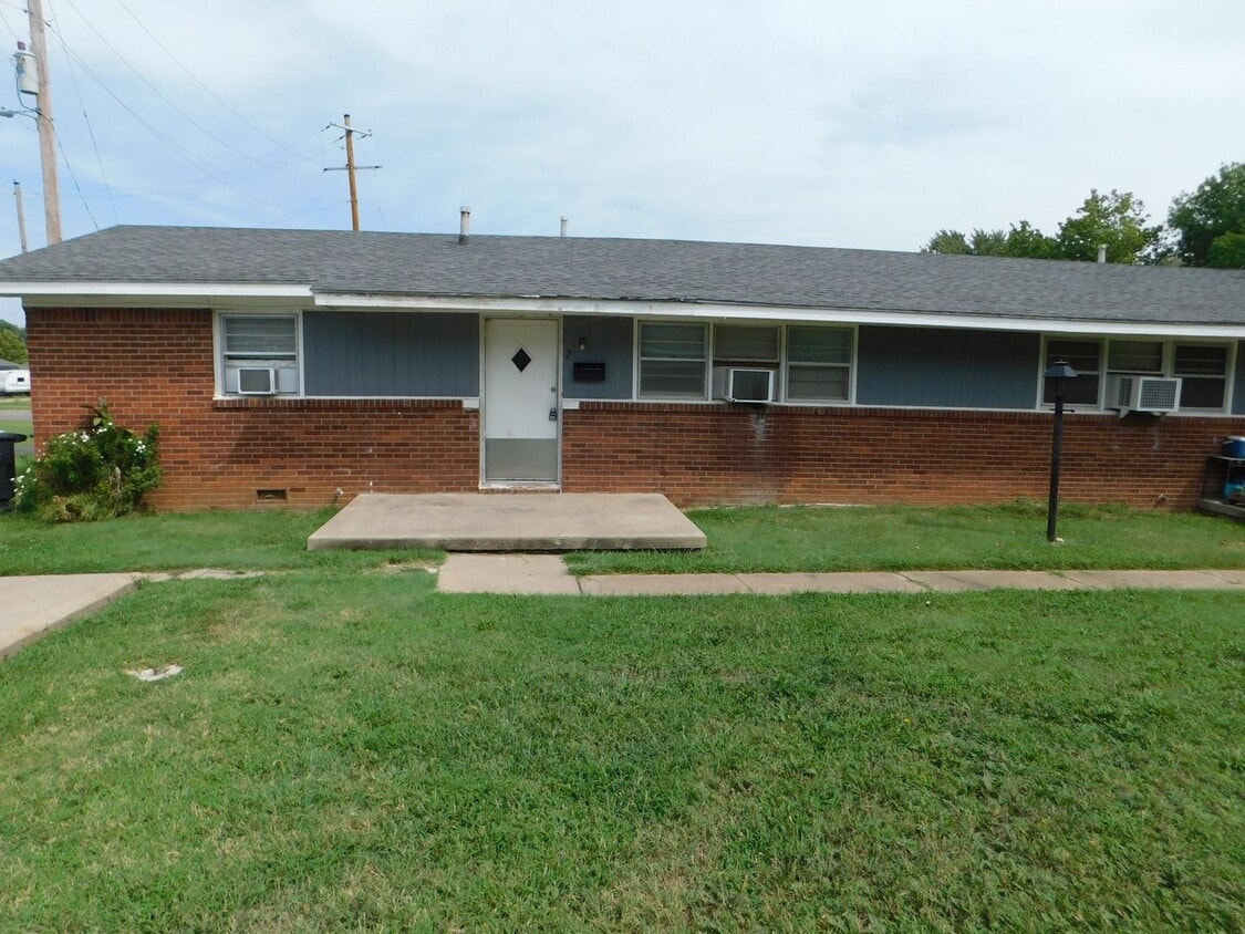 Primary Photo - 1621 Socony St